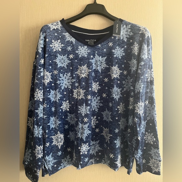 Nautica Cozy Silky Stretch Fleece 2 pc Long Sleeve Top and Pant Sleep Pajama Set - Picture 5 of 13